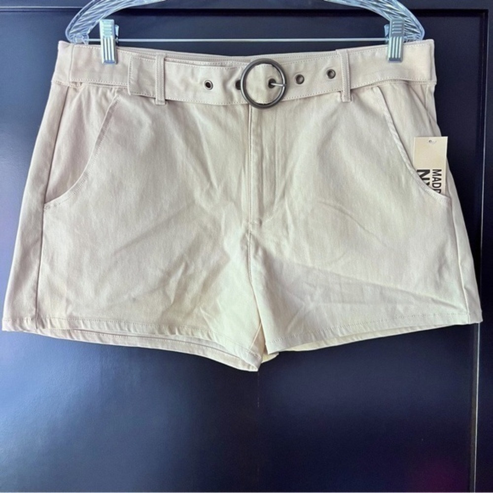 NWT Madden NYC women’s lightweight high rise shorts size XXXL (21)